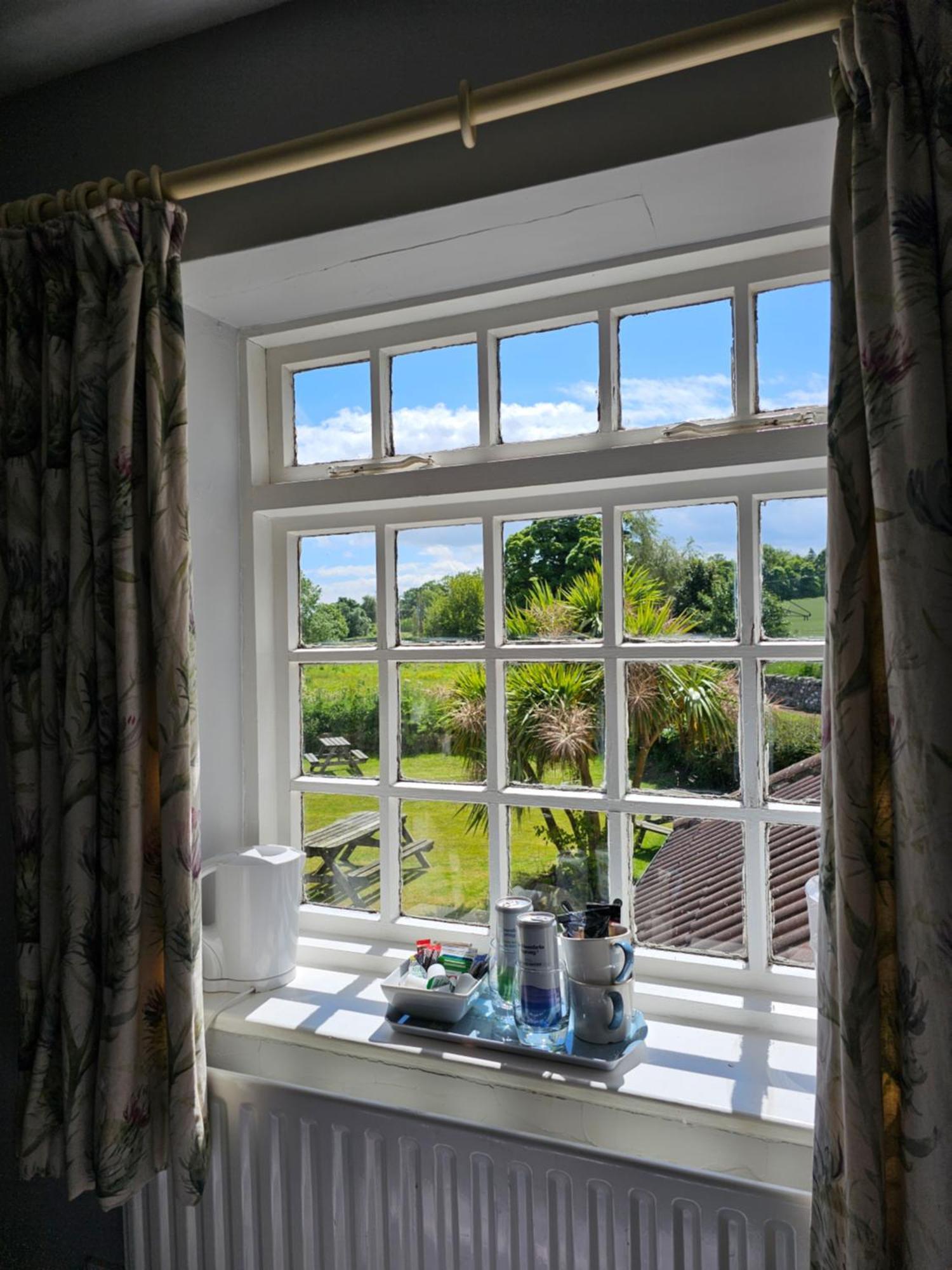 The Pack Horse Inn Chathill Exteriör bild
