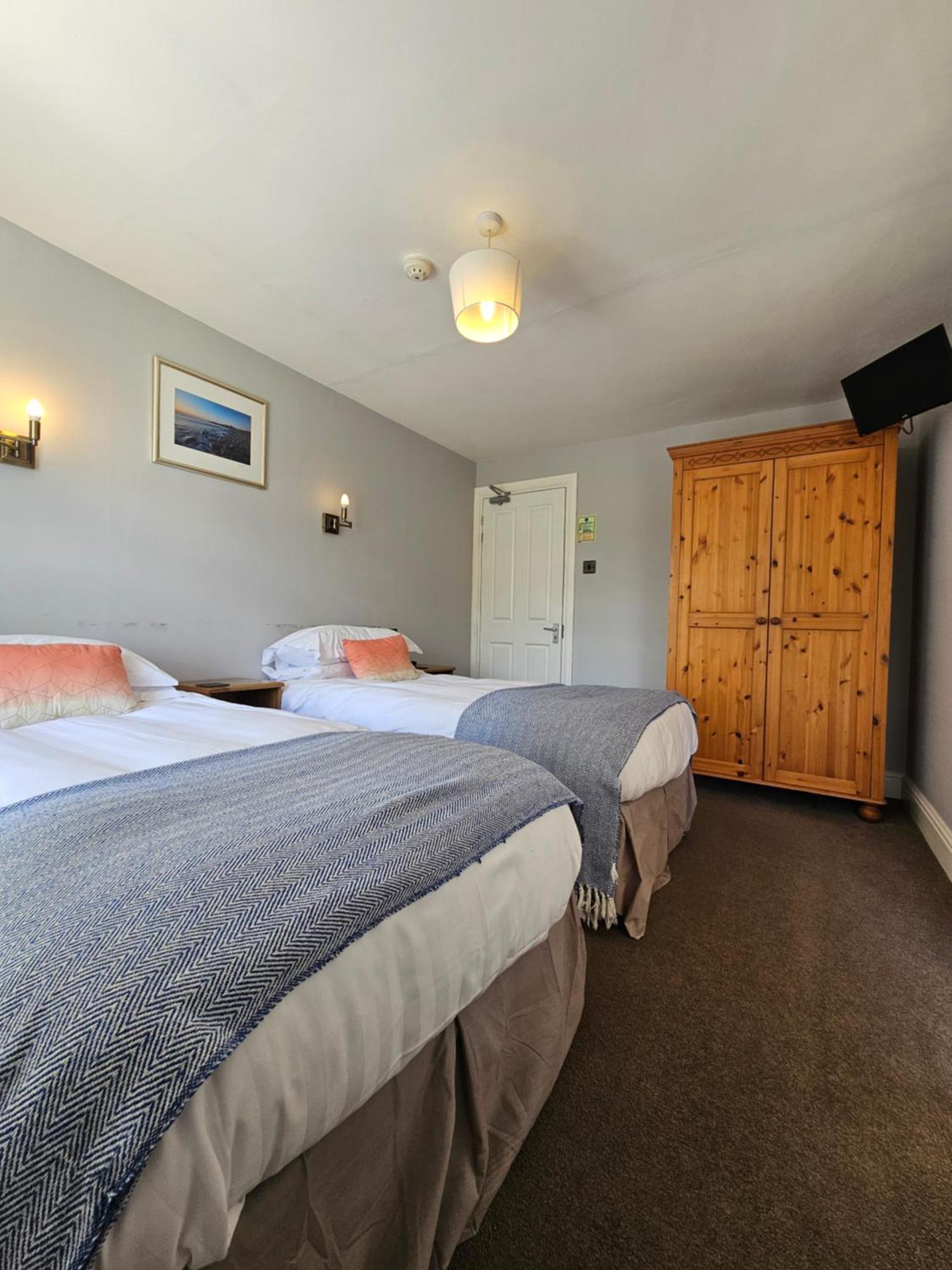 The Pack Horse Inn Chathill Exteriör bild