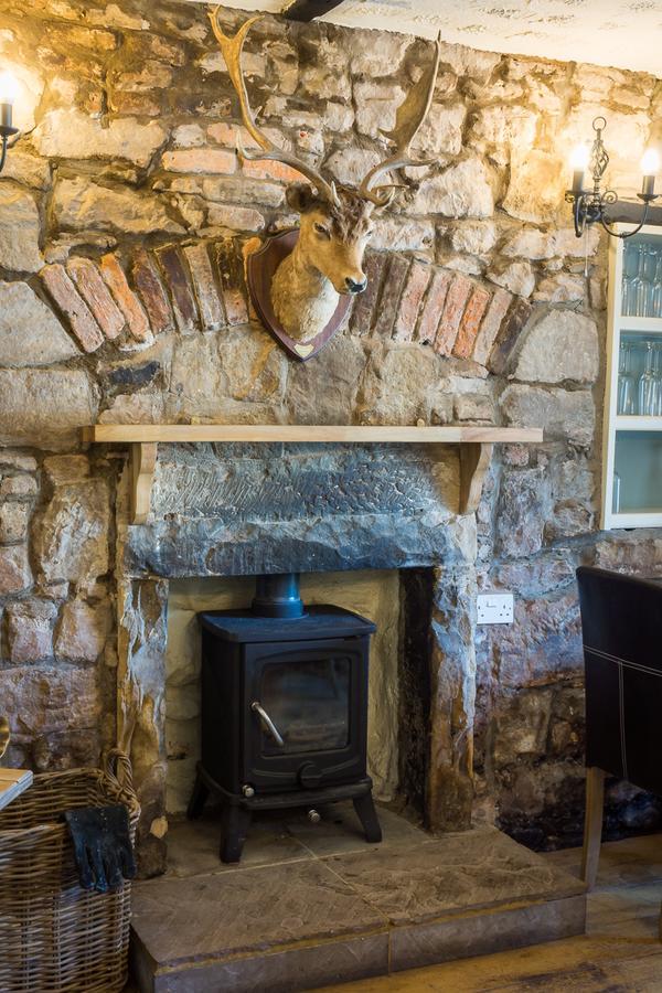 The Pack Horse Inn Chathill Exteriör bild